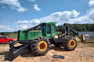 2015 John Deere 748H  Skidder